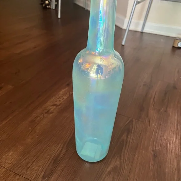 Tahari Iridescent Turquoise Glass Vase - Picture 4 of 8